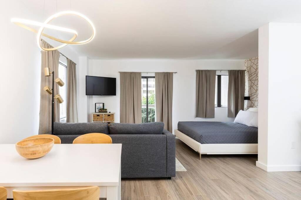 Modern Studio On I-Drive: Parking + Pool Included Orlando Bagian luar foto