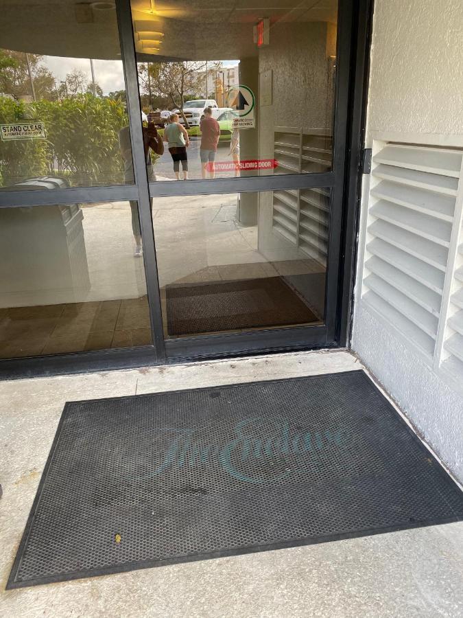 Modern Studio On I-Drive: Parking + Pool Included Orlando Bagian luar foto